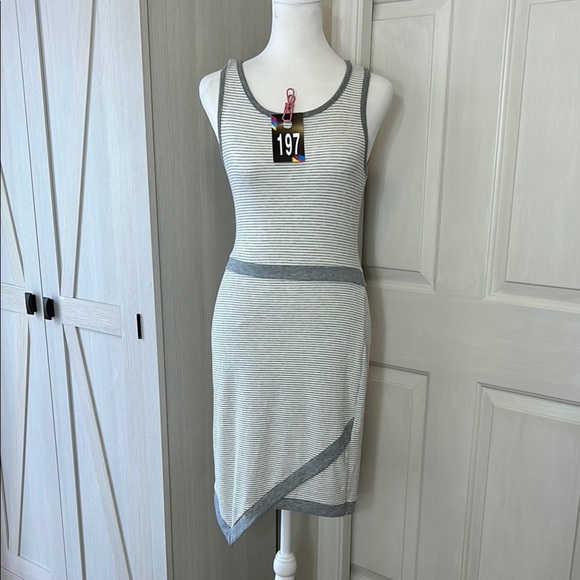 Monteau White/Grey Striped Midi Tank Sz M - Picture 2 of 15